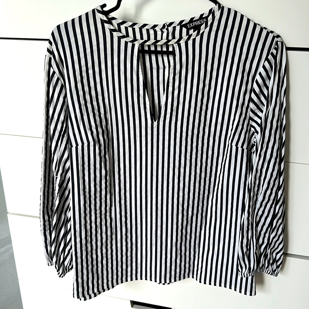Express two tone stripe long ballon sleeve blouse